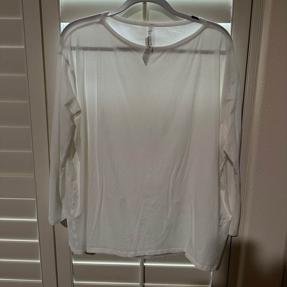 Lululemon Back in Action Long Sleeve Sz 12